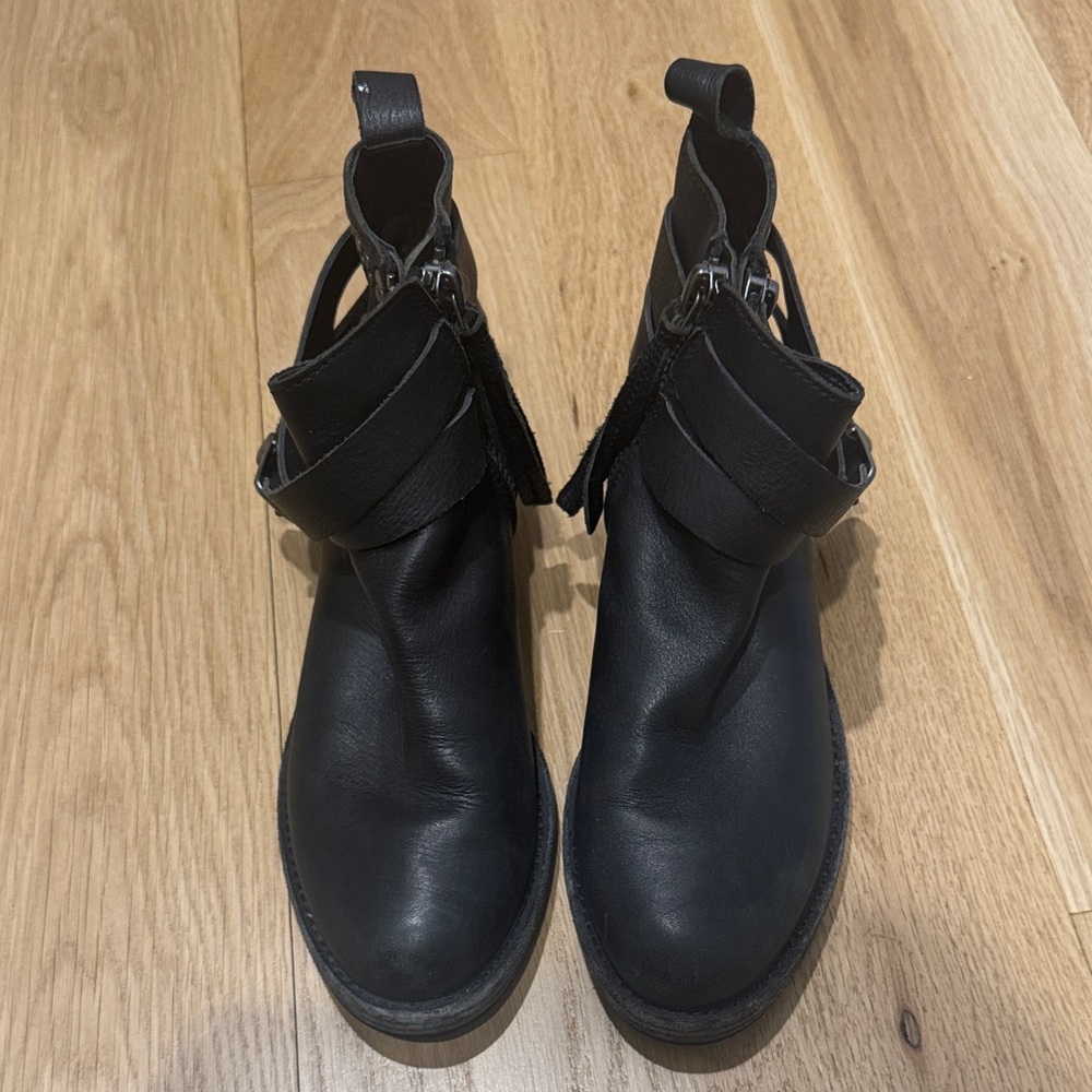 Dolce Vita Black Ankle Booties